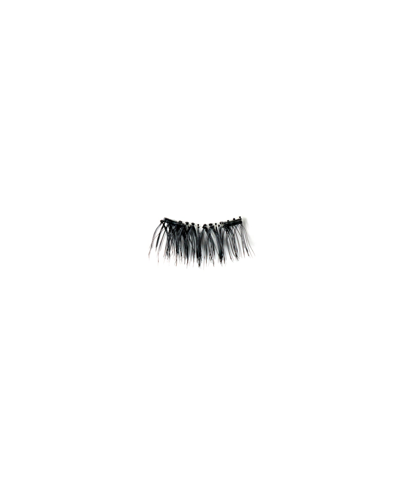 Lora - Magnetic Lashes