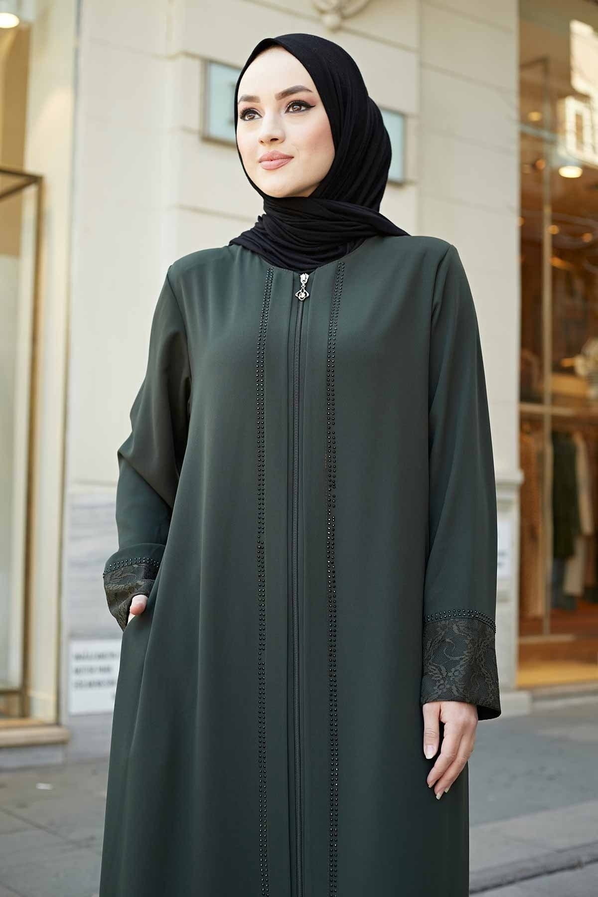 Lace Detailed Abaya - Green