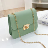 Small shoulder bag with chain strap Green
